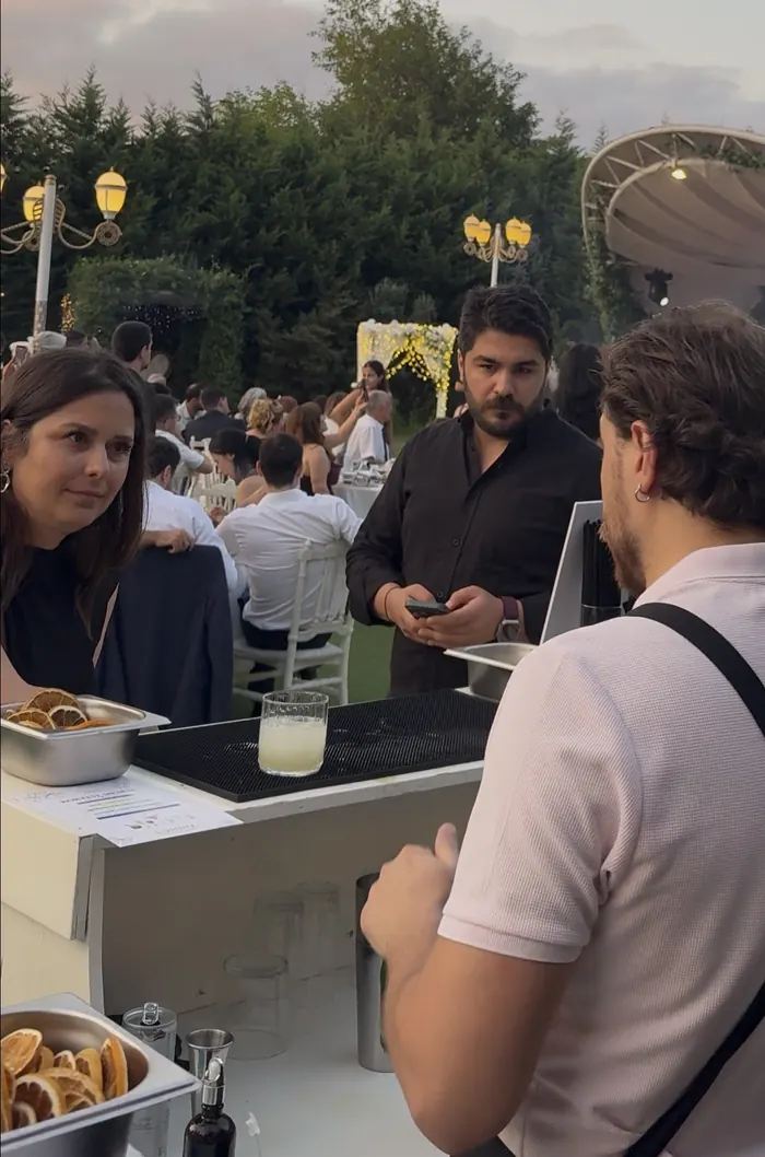 Etkinlikte ikram ve catering masası
